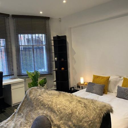 런던 Beautiful Modern Studio In High Street Kensington 아파트 외부 사진