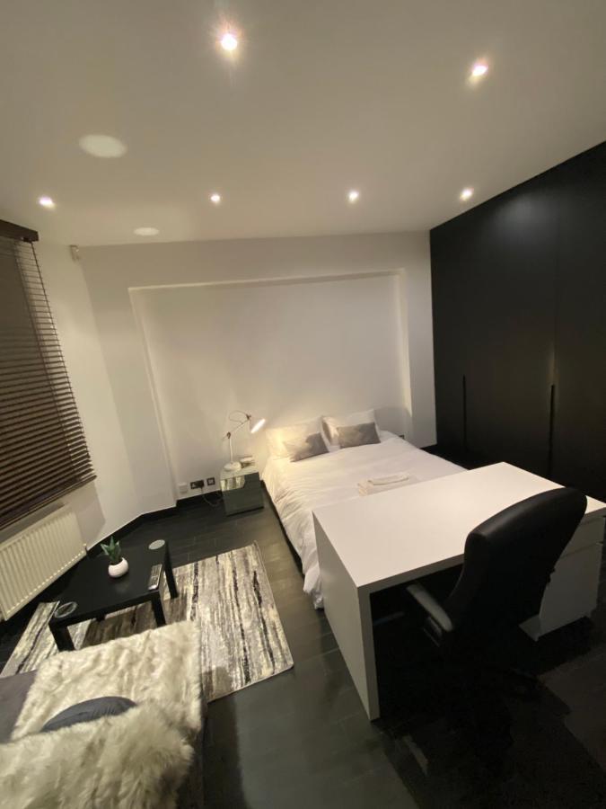 런던 Beautiful Modern Studio In High Street Kensington 아파트 외부 사진