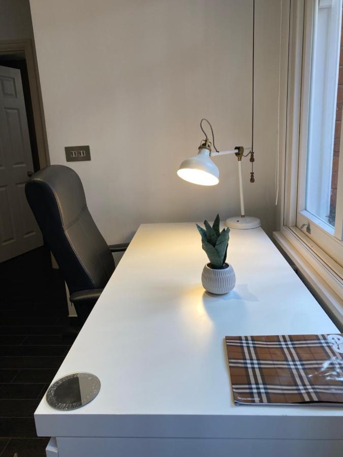 런던 Beautiful Modern Studio In High Street Kensington 아파트 외부 사진